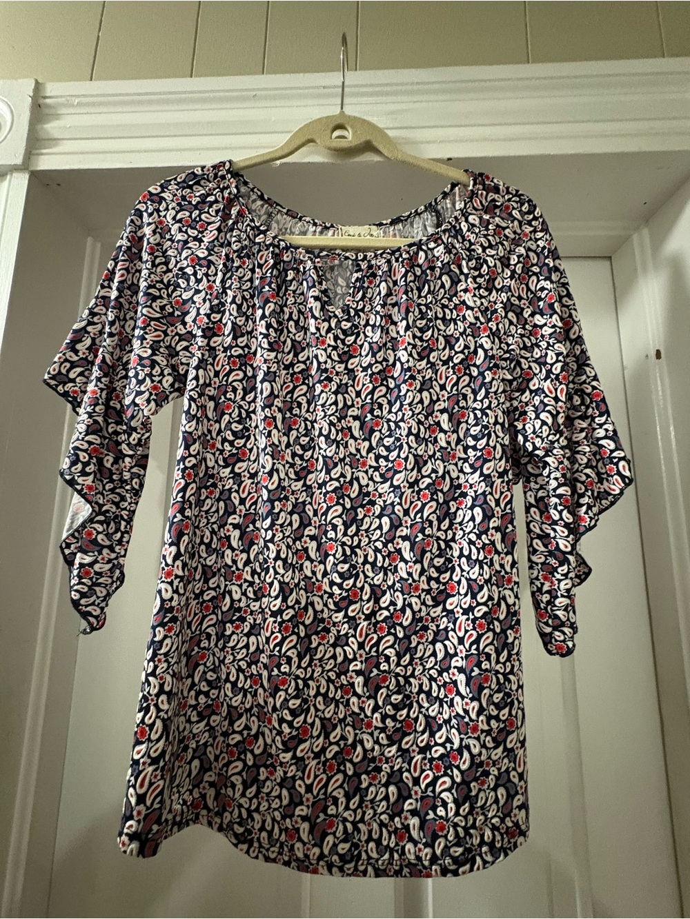 Emi & Joe Women's Navy Paisley Blouse Size Small